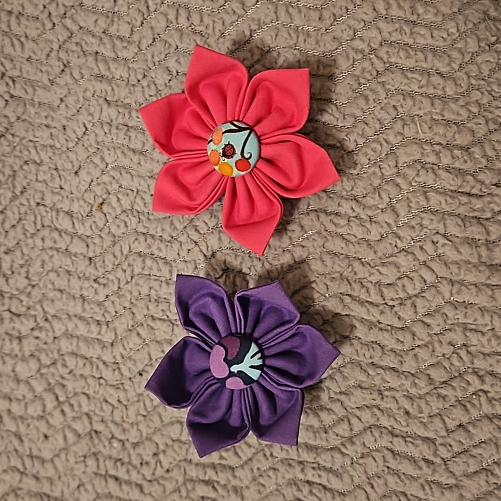 Flowers for dog collars